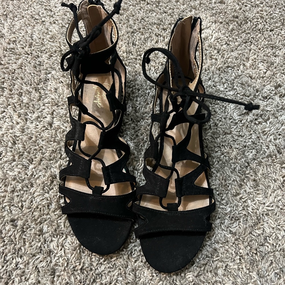 Elegant Black Strappy Women's Shoes